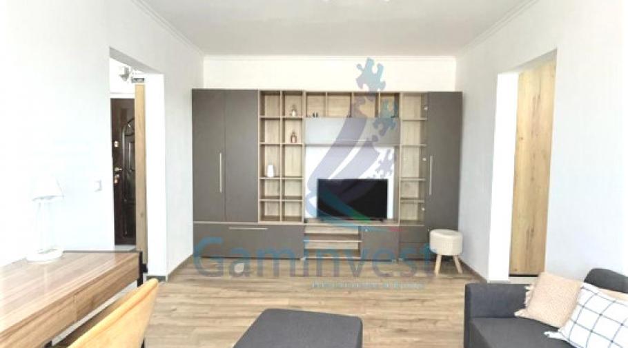 Apartament central cu 2 camere de inchiriat, zona Piata Cetatii Oradea