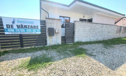 Description of image