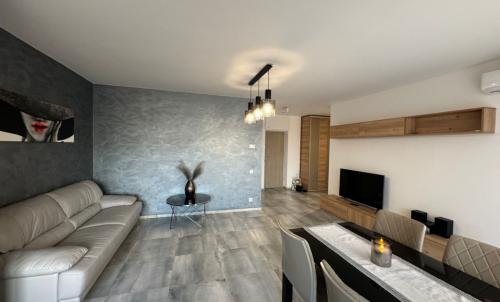 Description of image