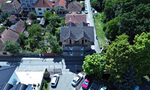 Description of image