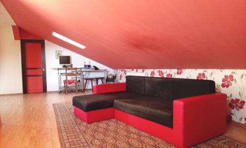 Description of image