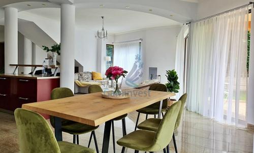 Description of image