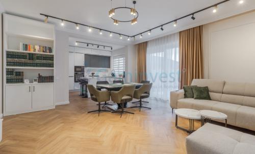 Description of image