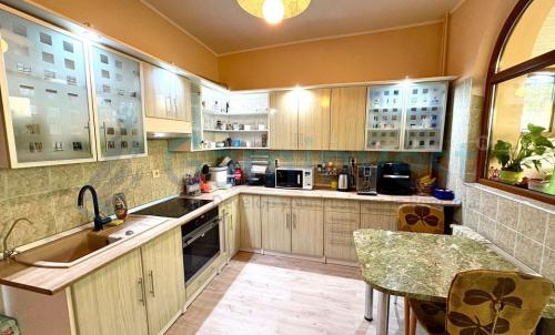 Description of image