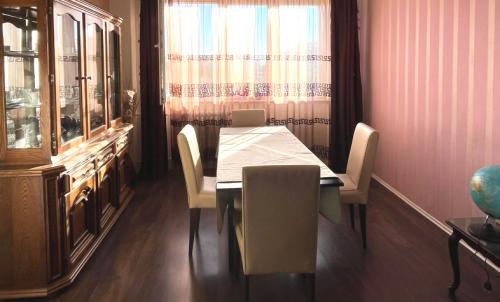 Description of image