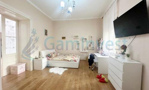 Description of image