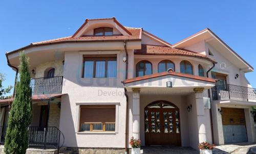 Description of image