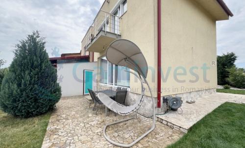 Description of image