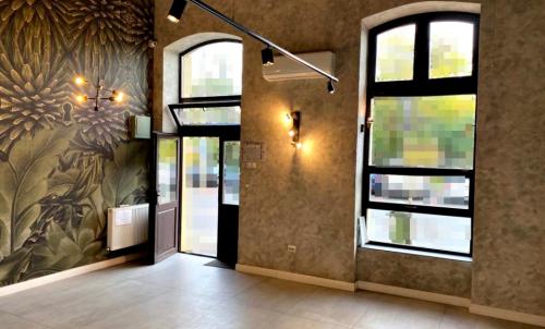 Description of image