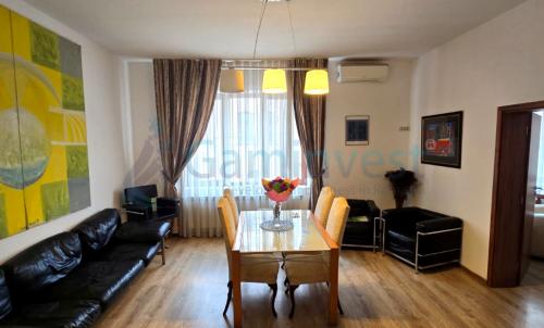 Description of image