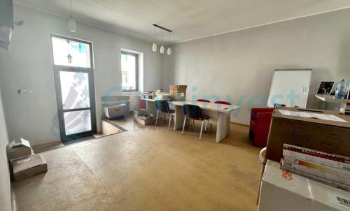 Description of image