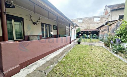 Description of image