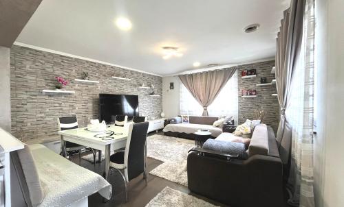 Description of image