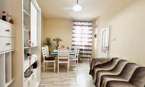 Description of image