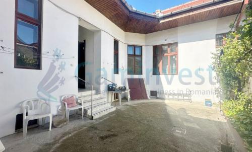 Description of image