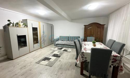 Description of image