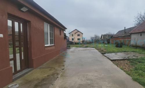 Description of image