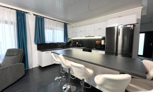 Description of image