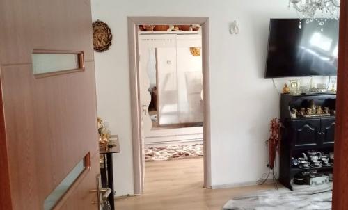 Description of image