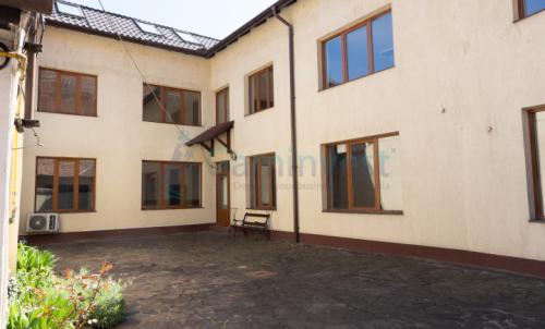 Description of image