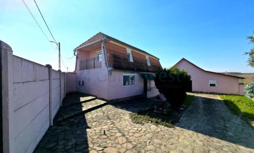 Description of image