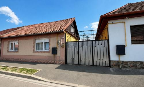 Description of image