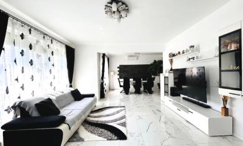 Description of image