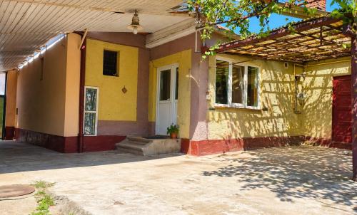 Description of image