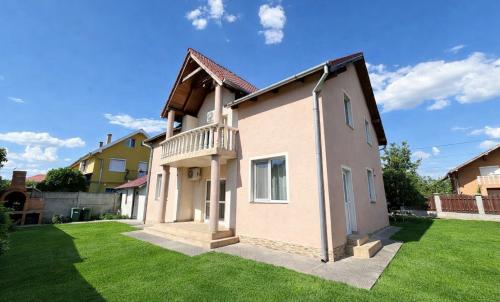 Description of image