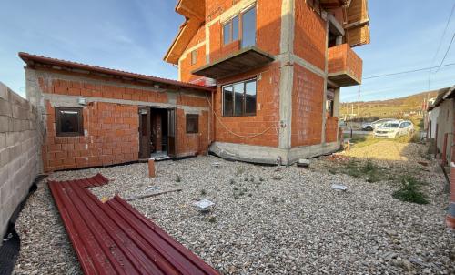 Description of image